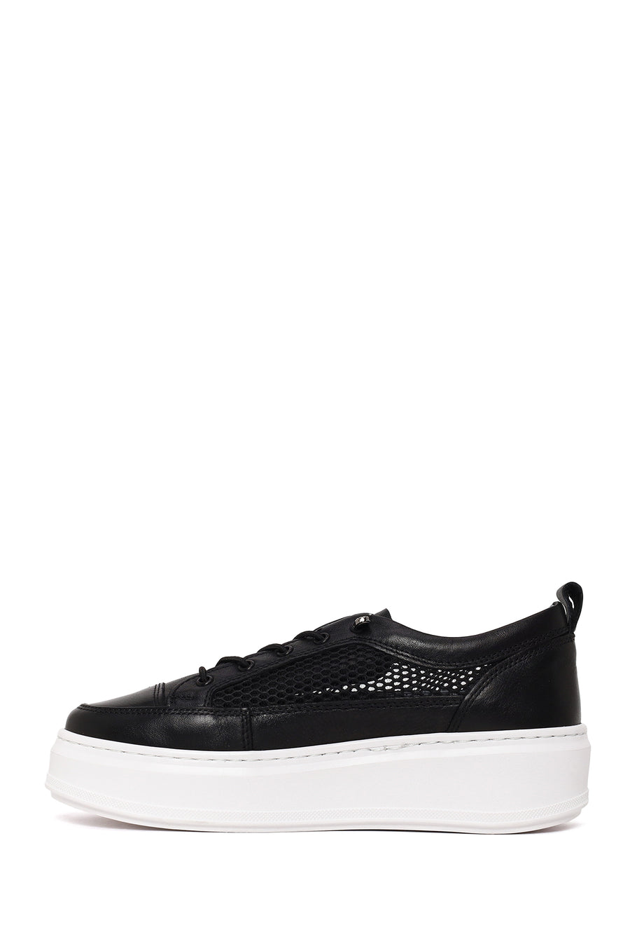 Kadın Siyah Bağcıklı Kalın Tabanlı Deri Sneaker