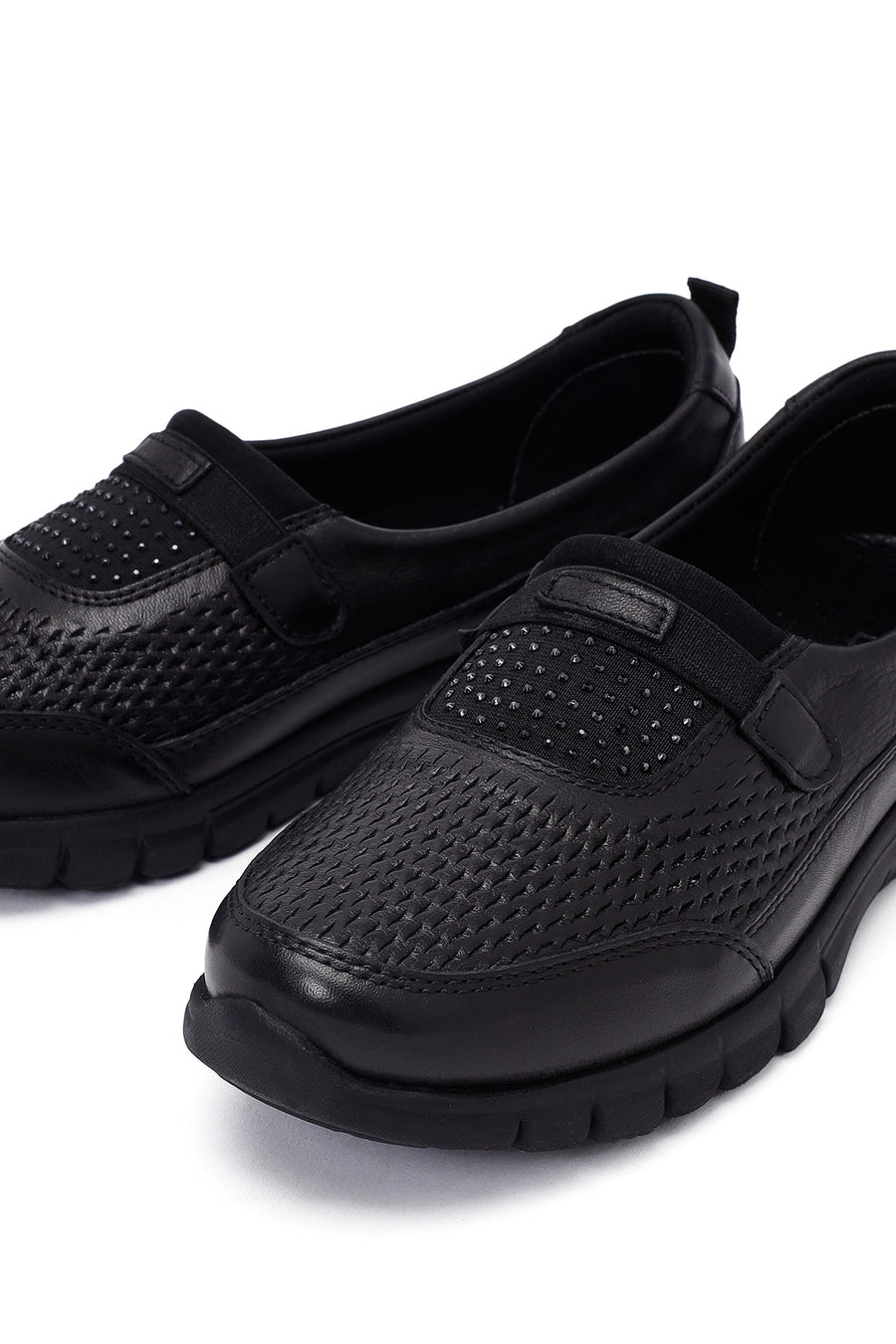Woman Black Stone-Detail Leather Comfort Shoes