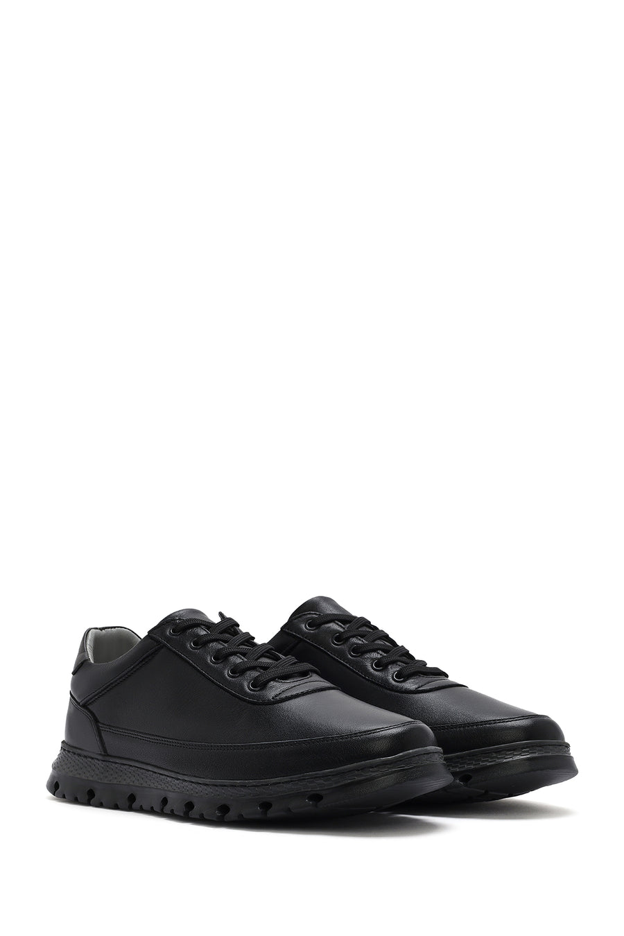 Men's Black Lace-Up Leather Casual Sneaker